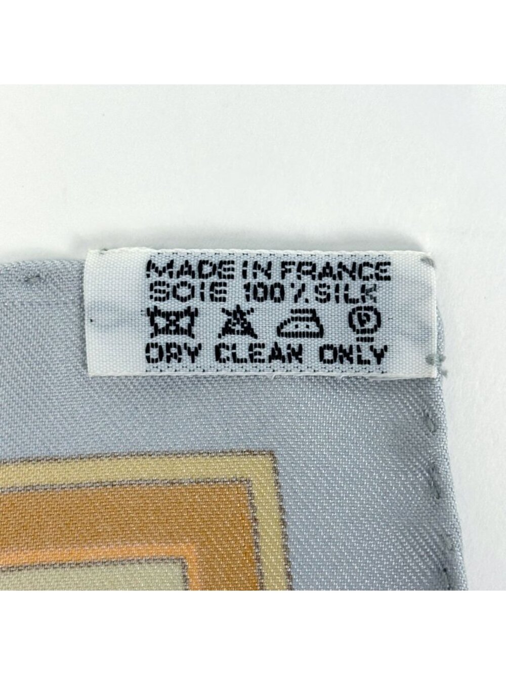 Hermes Carre 90 Donner la Reach Out Scarf Silk Light Blue Multicolor - Picture 2 of 4